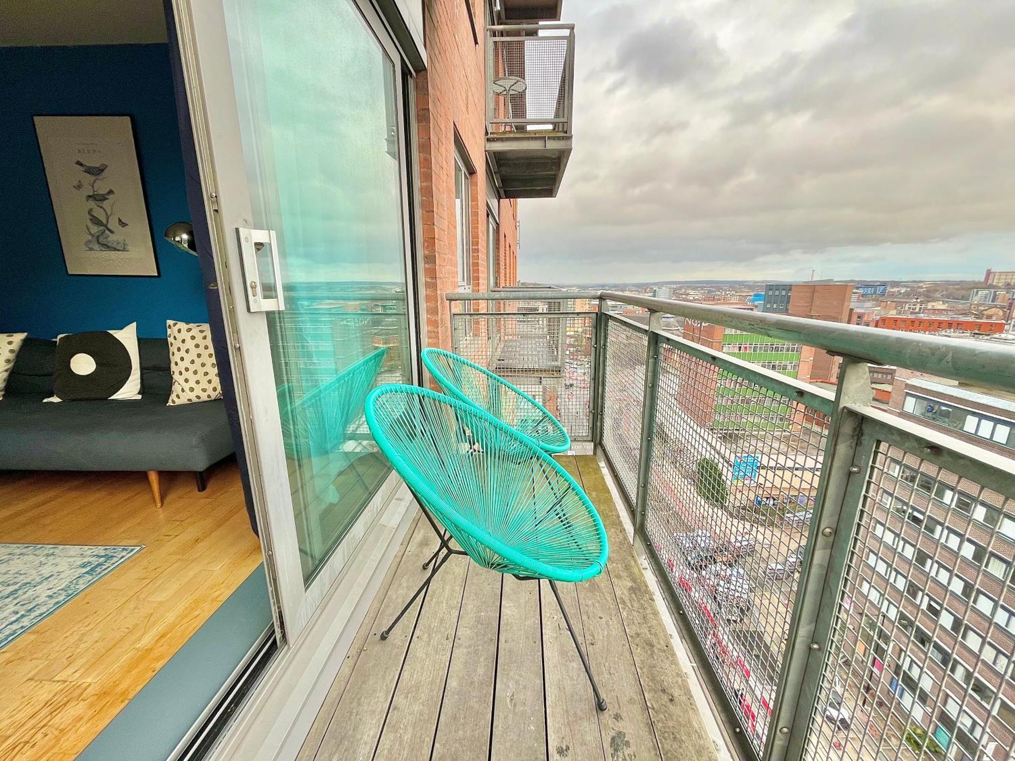 Skyview Apartment By Noknokstay - City Centre With Parking - Group, Family, Business 谢菲尔德 外观 照片