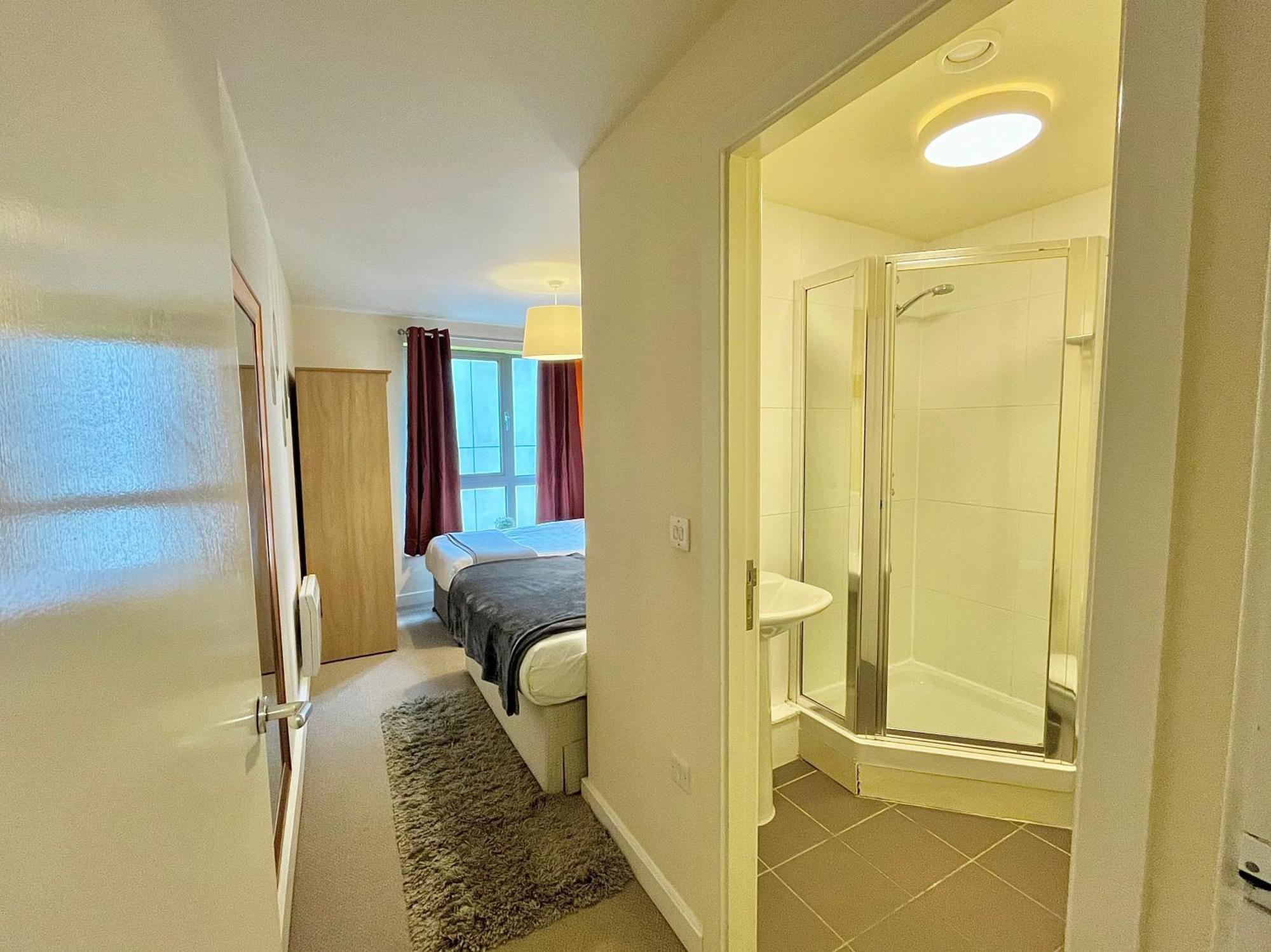 Skyview Apartment By Noknokstay - City Centre With Parking - Group, Family, Business 谢菲尔德 外观 照片