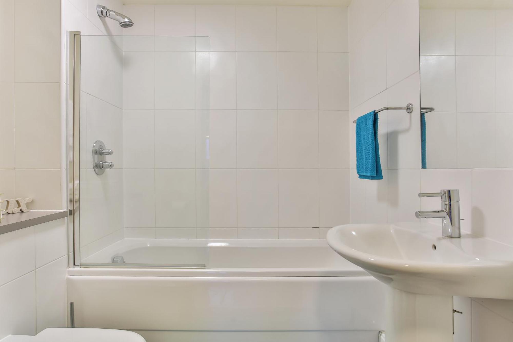 Skyview Apartment By Noknokstay - City Centre With Parking - Group, Family, Business 谢菲尔德 外观 照片