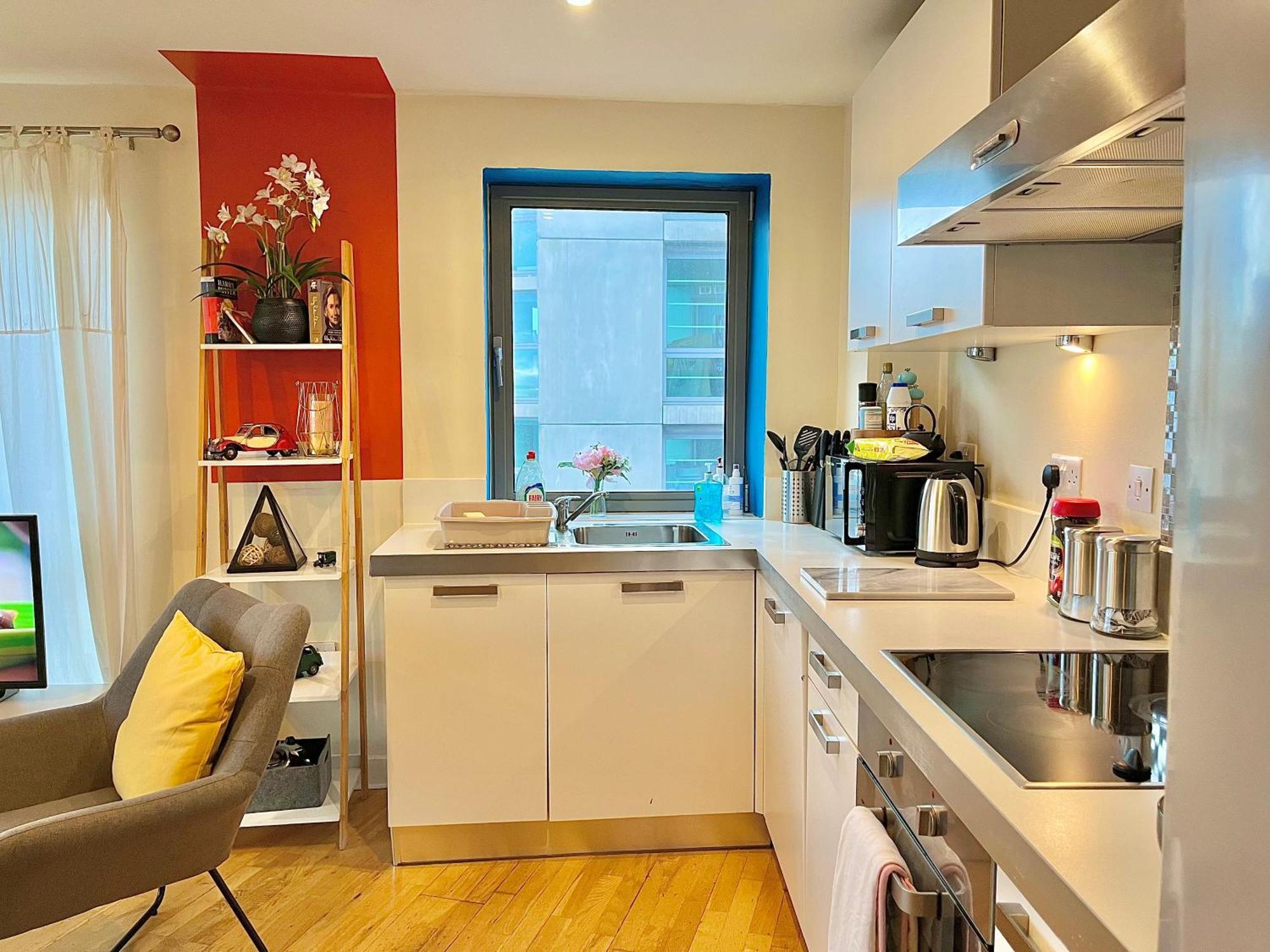 Skyview Apartment By Noknokstay - City Centre With Parking - Group, Family, Business 谢菲尔德 外观 照片