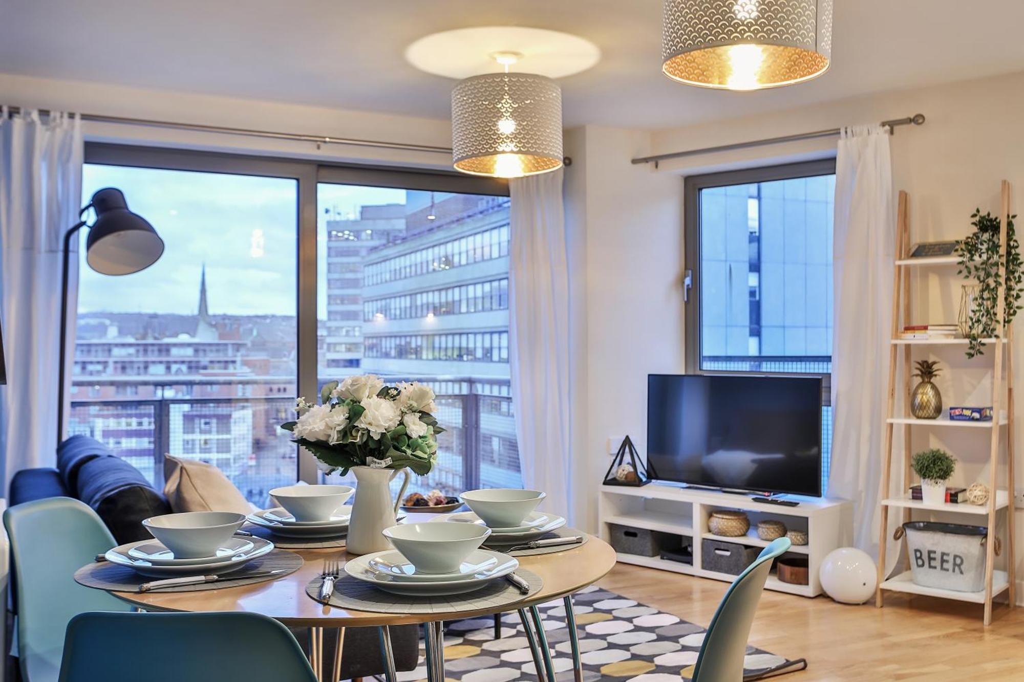 Skyview Apartment By Noknokstay - City Centre With Parking - Group, Family, Business 谢菲尔德 外观 照片