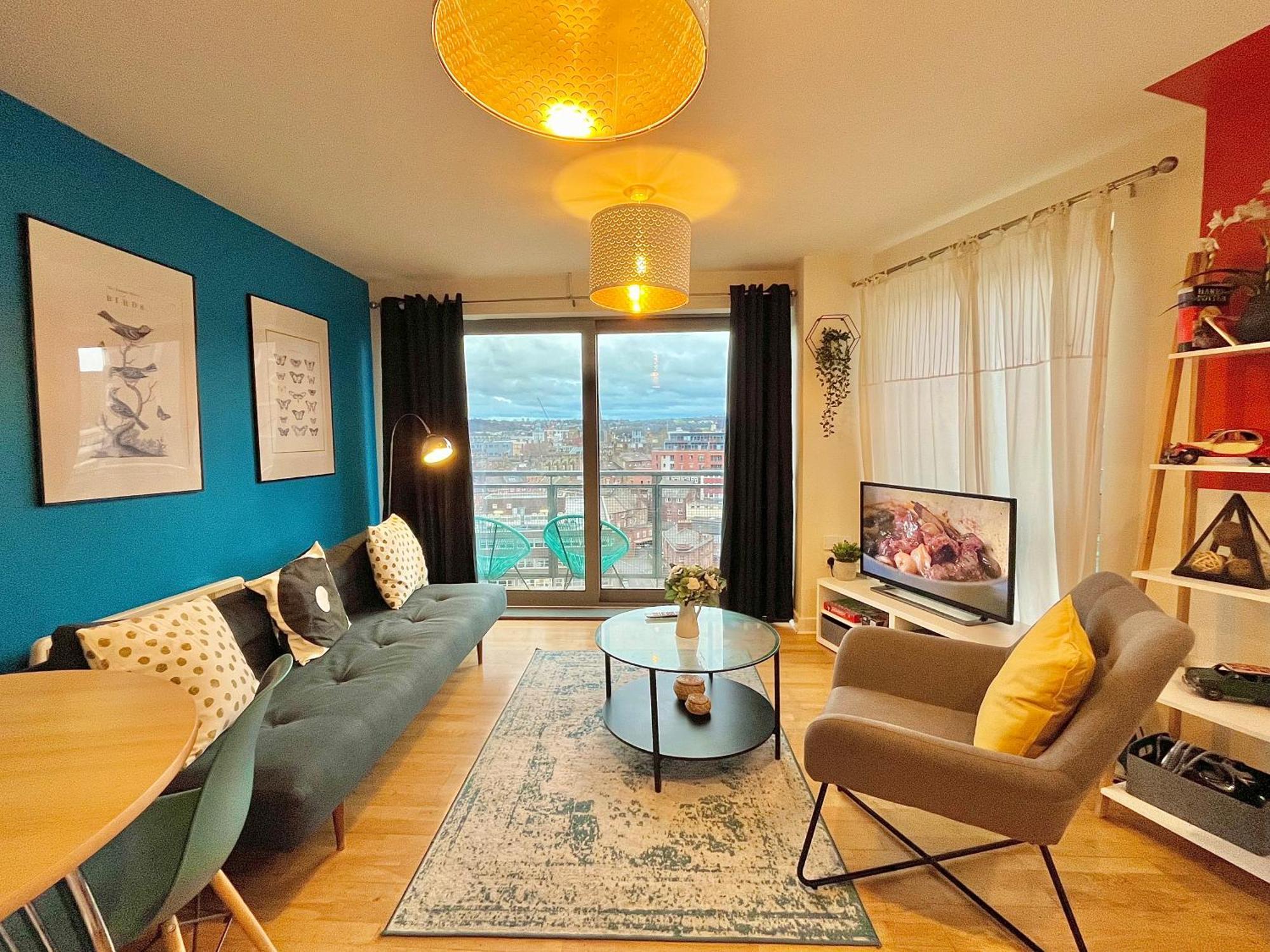 Skyview Apartment By Noknokstay - City Centre With Parking - Group, Family, Business 谢菲尔德 外观 照片