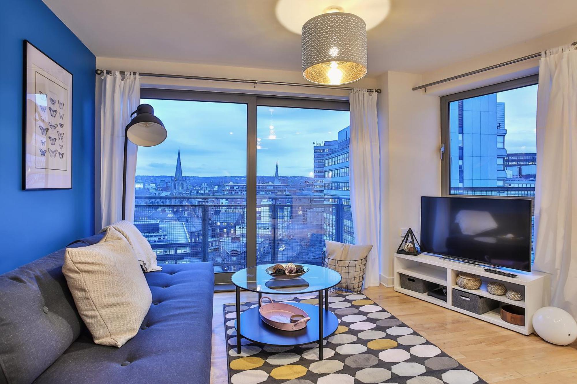 Skyview Apartment By Noknokstay - City Centre With Parking - Group, Family, Business 谢菲尔德 外观 照片