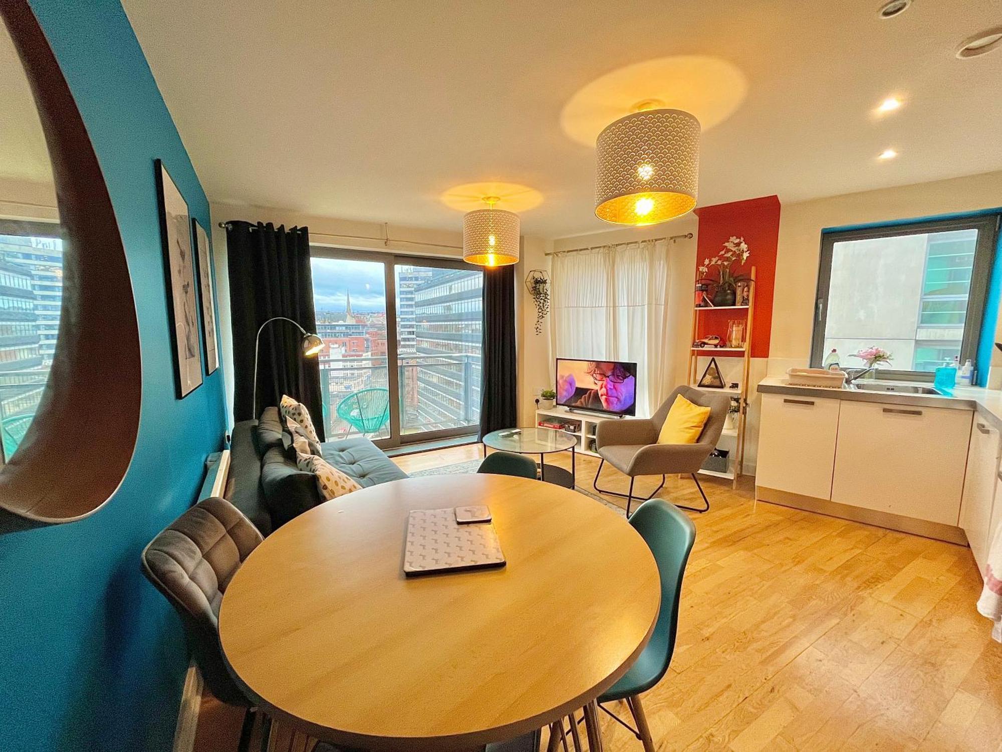 Skyview Apartment By Noknokstay - City Centre With Parking - Group, Family, Business 谢菲尔德 外观 照片
